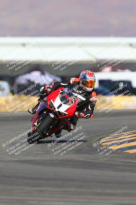 media/Jan-14-2024-SoCal Trackdays (Sun) [[2e55ec21a6]]/Turn 16 Set 2 (1125am)/